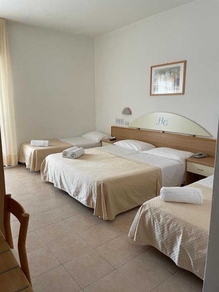 Hotel Gabbiano Cattolica Kültér fotó
